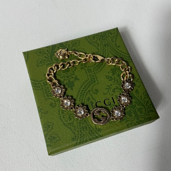 Gucci Retro GG Gold and Crystal Bracelet - Picture 3 of 3